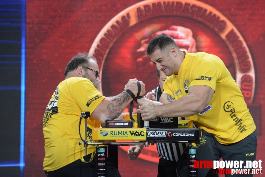 Zloty Tur 2015 by Mark Kazus - Right Hand # Siłowanie na ręce # Armwrestling # Armpower.net