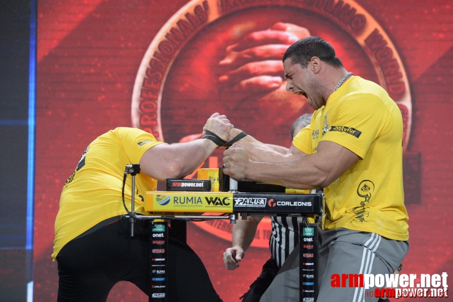 Zloty Tur 2015 by Mark Kazus - Right Hand # Siłowanie na ręce # Armwrestling # Armpower.net