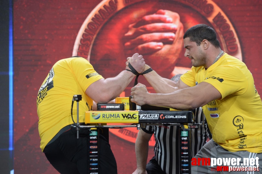 Zloty Tur 2015 by Mark Kazus - Right Hand # Siłowanie na ręce # Armwrestling # Armpower.net