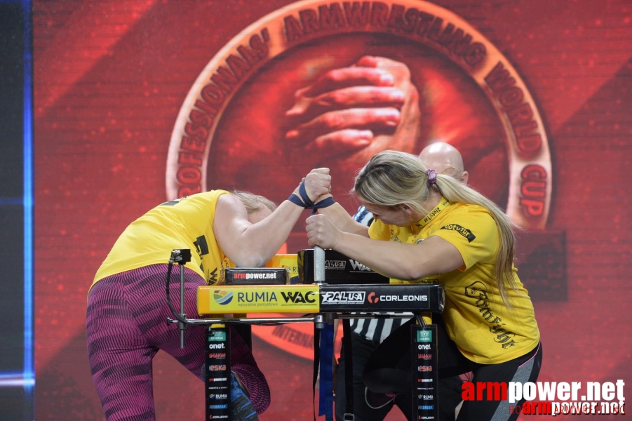 Zloty Tur 2015 by Mark Kazus - Right Hand # Armwrestling # Armpower.net