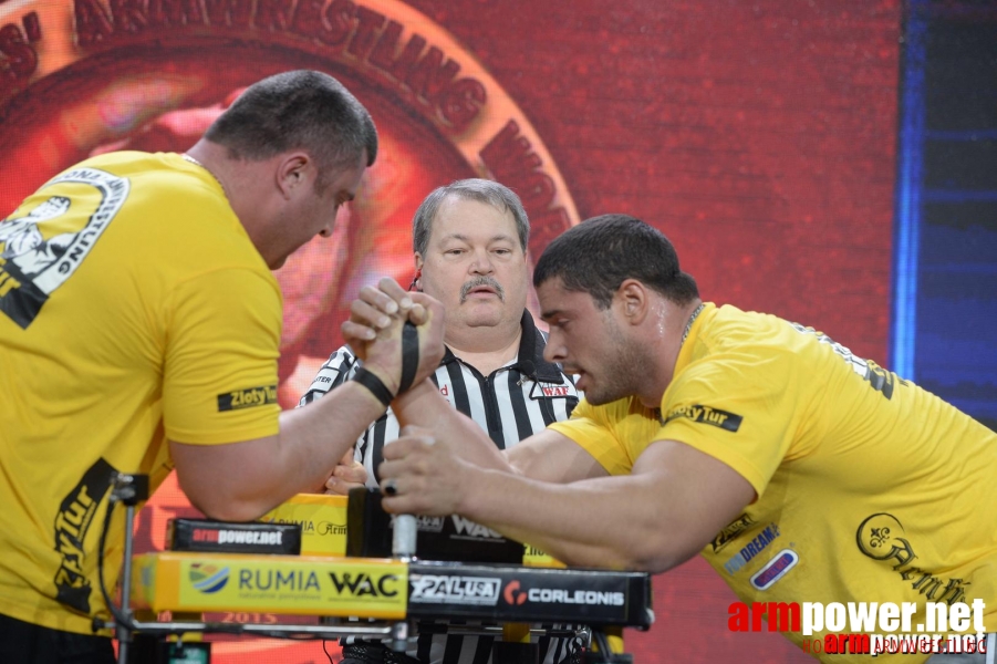 Zloty Tur 2015 by Mark Kazus - Right Hand # Armwrestling # Armpower.net