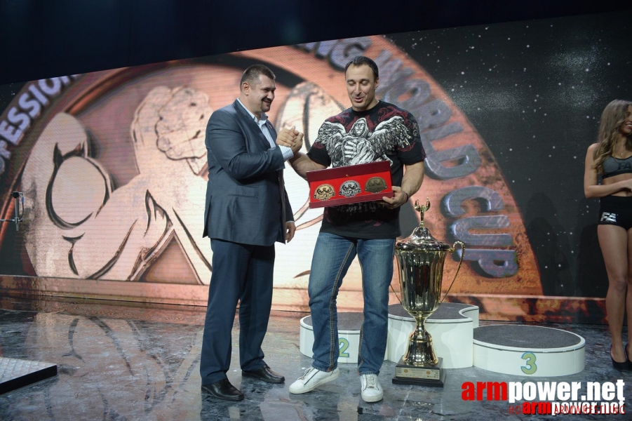 Zloty Tur 2015 by Mark Kazus - Right Hand # Siłowanie na ręce # Armwrestling # Armpower.net