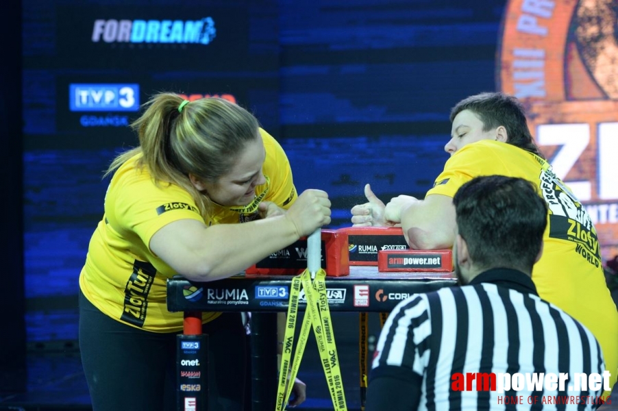 Zloty Tur 2016 - left hand by Mark Kazus # Armwrestling # Armpower.net