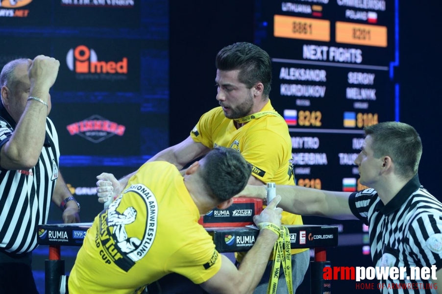 Zloty Tur 2016 - left hand by Mark Kazus # Siłowanie na ręce # Armwrestling # Armpower.net