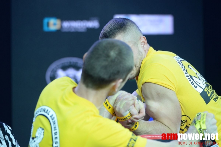 Zloty Tur 2016 - left hand by Mark Kazus # Siłowanie na ręce # Armwrestling # Armpower.net