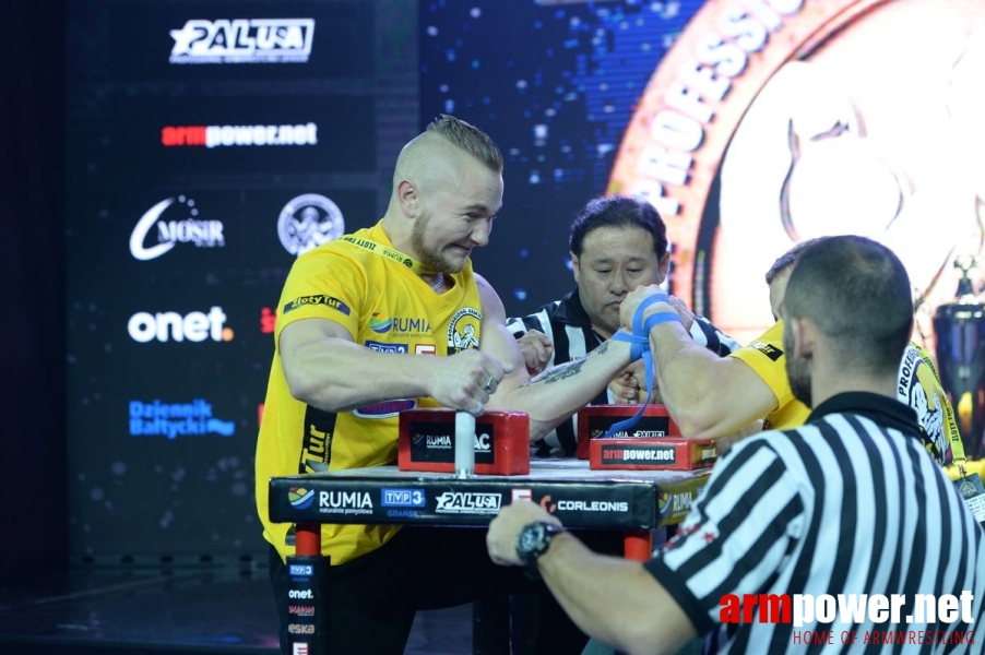 Zloty Tur 2016 - left hand by Mark Kazus # Siłowanie na ręce # Armwrestling # Armpower.net