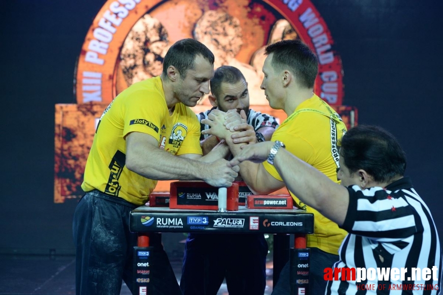 Zloty Tur 2016 - left hand by Mark Kazus # Armwrestling # Armpower.net