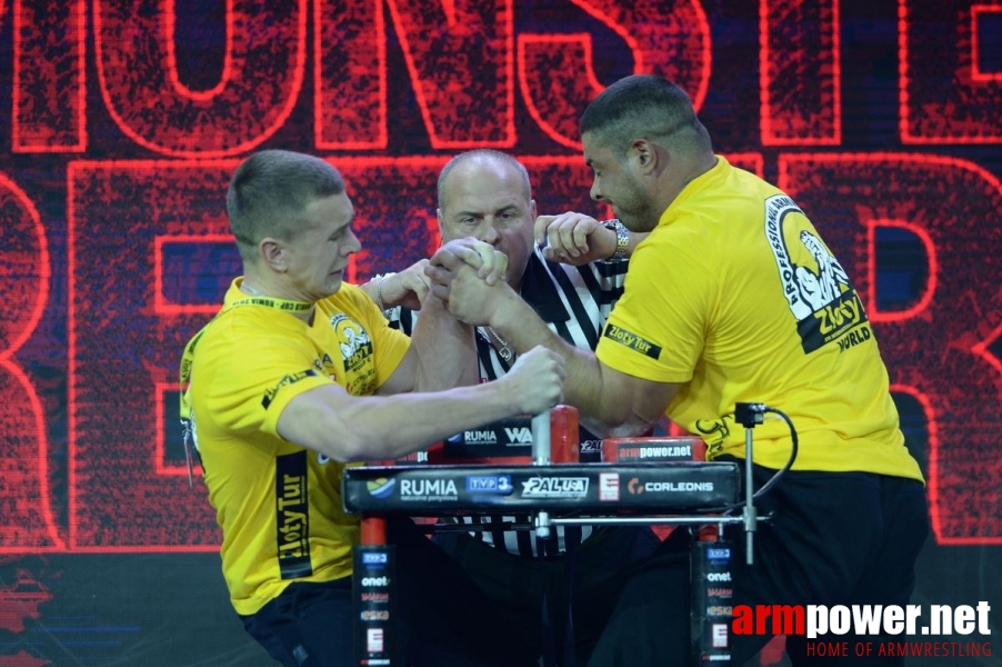 Zloty Tur 2016 - left hand by Mark Kazus # Siłowanie na ręce # Armwrestling # Armpower.net