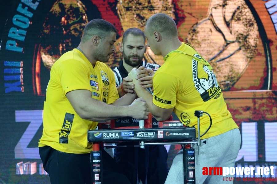 Zloty Tur 2016 - left hand by Mark Kazus # Armwrestling # Armpower.net