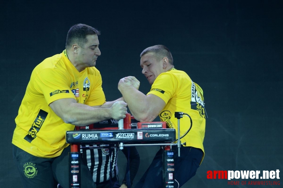 Zloty Tur 2016 - left hand by Mark Kazus # Siłowanie na ręce # Armwrestling # Armpower.net