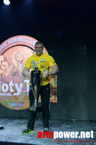 Zloty Tur 2016 - left hand by Mark Kazus # Siłowanie na ręce # Armwrestling # Armpower.net