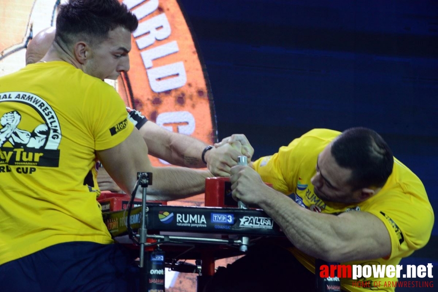 Zloty Tur 2016 - right hand # Siłowanie na ręce # Armwrestling # Armpower.net