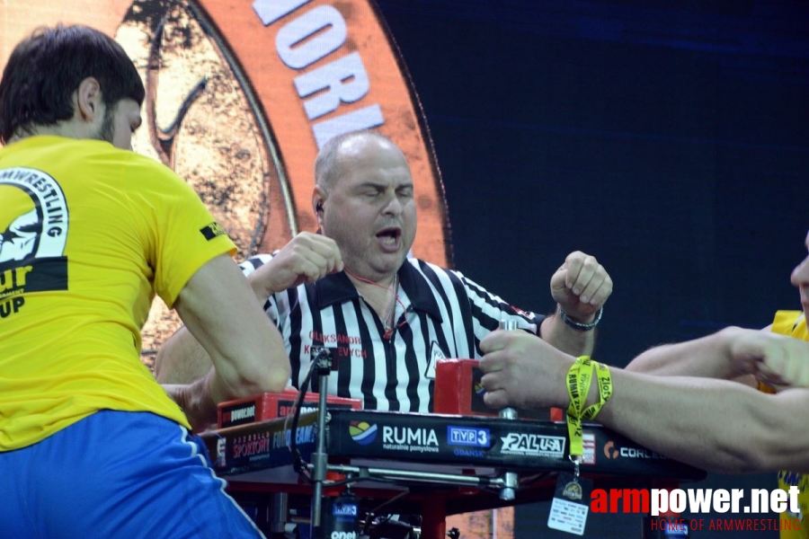 Zloty Tur 2016 - right hand # Armwrestling # Armpower.net