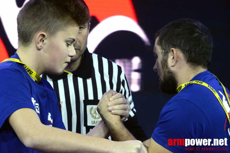 II World Cup for Disabled 2016 - left hand # Armwrestling # Armpower.net