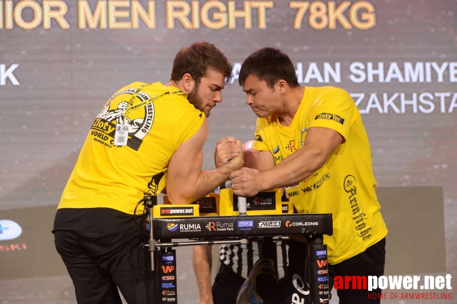 Zloty Tur 2017 - right hand finals # Armwrestling # Armpower.net