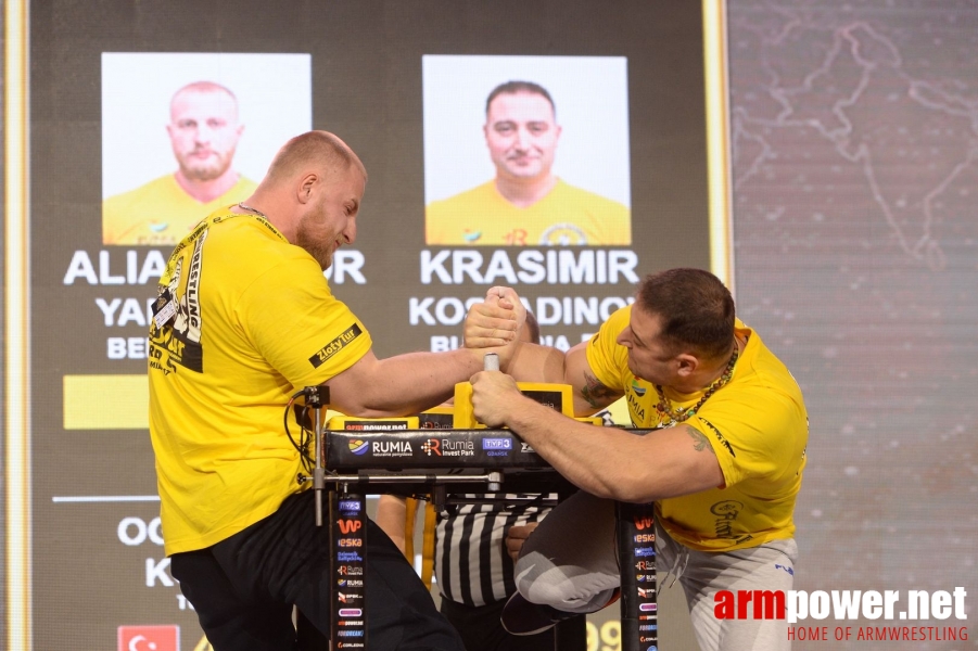 Zloty Tur 2017 - right hand finals # Siłowanie na ręce # Armwrestling # Armpower.net