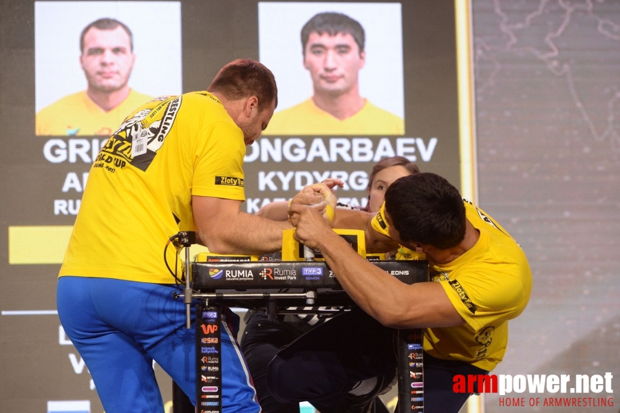 Zloty Tur 2017 - right hand finals # Siłowanie na ręce # Armwrestling # Armpower.net