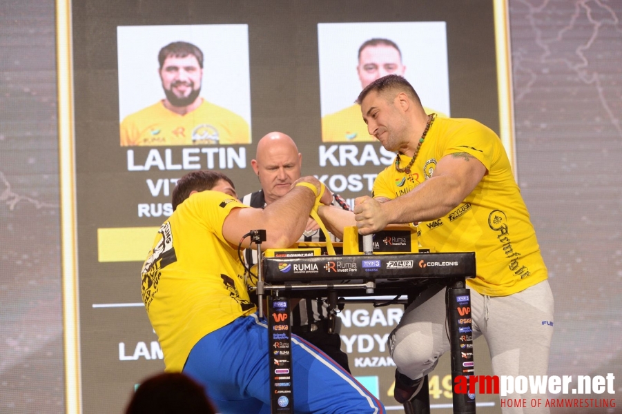 Zloty Tur 2017 - right hand finals # Armwrestling # Armpower.net