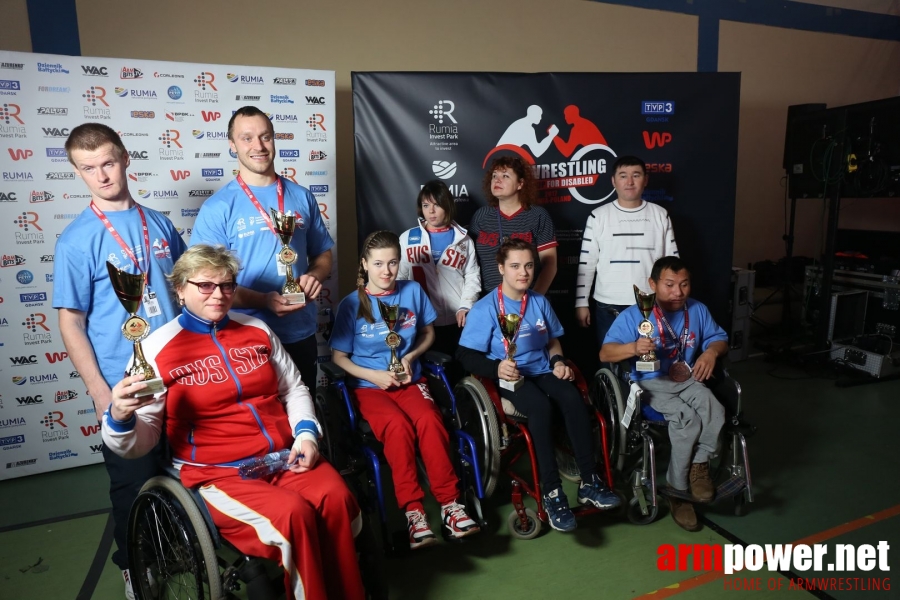 Anna Mazurenko with competitors - Disabled World Cup 2017 # Armwrestling # Armpower.net