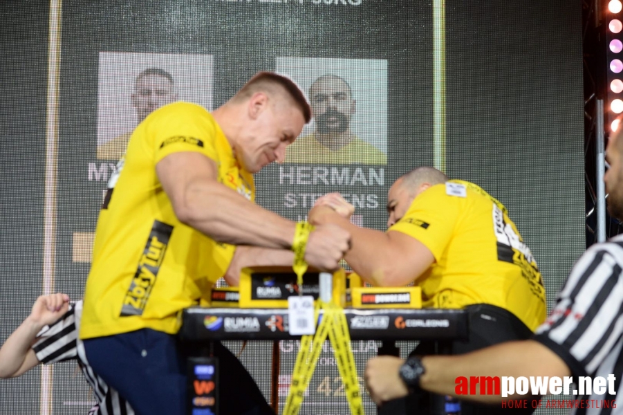 Zloty Tur 2017 - left hand eliminations # Armwrestling # Armpower.net