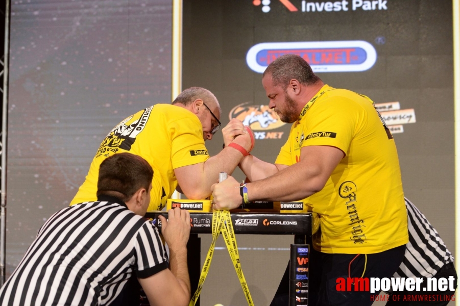 Zloty Tur 2017 - right hand eliminations # Armwrestling # Armpower.net