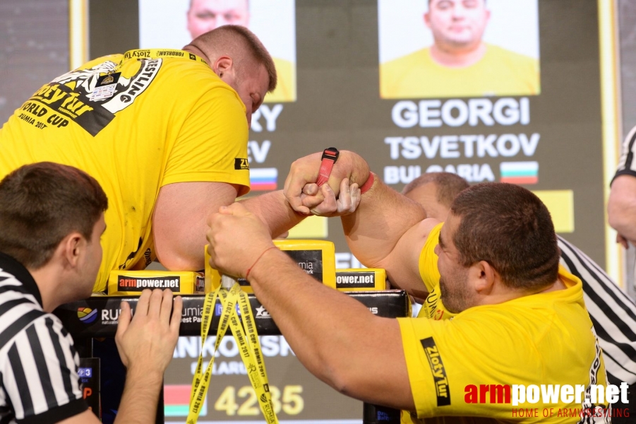 Zloty Tur 2017 - right hand eliminations # Armwrestling # Armpower.net