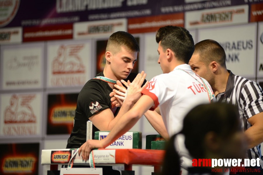 EuroArm2018 - day2 - juniors right hand # Armwrestling # Armpower.net