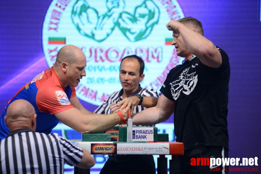 EuroArm2018 - day4 -disabled and masters right hand # Armwrestling # Armpower.net