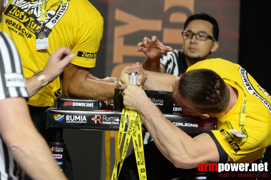 Zloty Tur 2018 - eliminations right hand # Armwrestling # Armpower.net