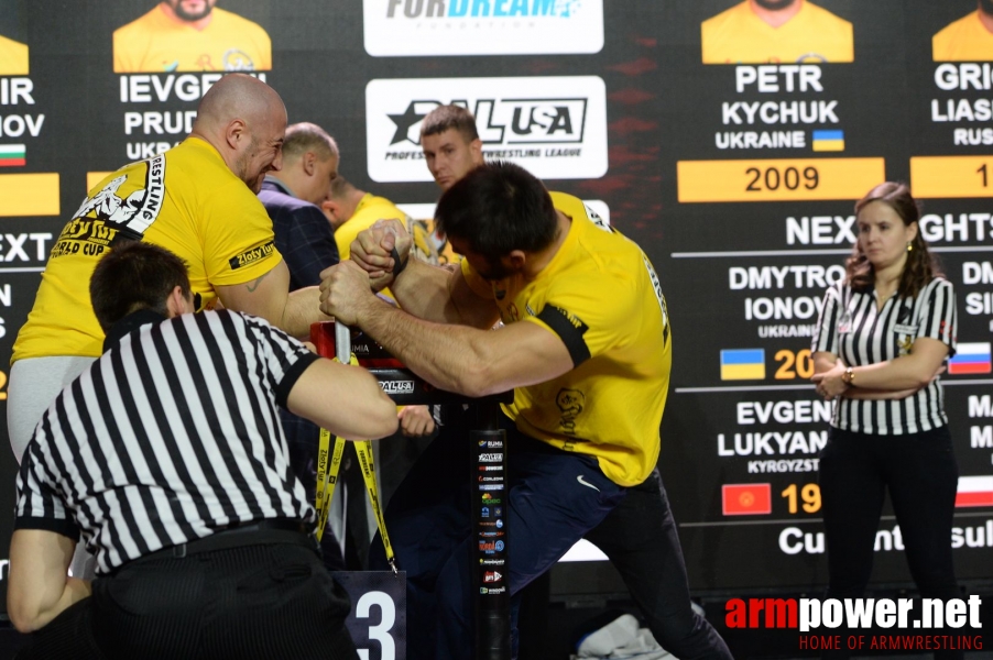 Zloty Tur 2018 - eliminations right hand # Siłowanie na ręce # Armwrestling # Armpower.net