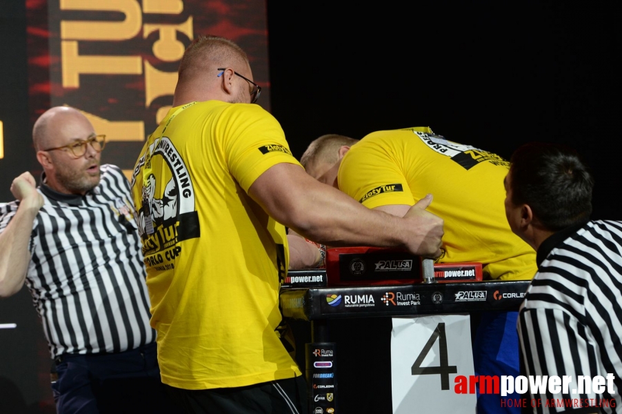 Zloty Tur 2018 - eliminations left hand # Armwrestling # Armpower.net