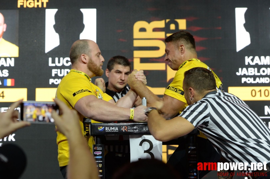 Zloty Tur 2018 - eliminations left hand # Armwrestling # Armpower.net