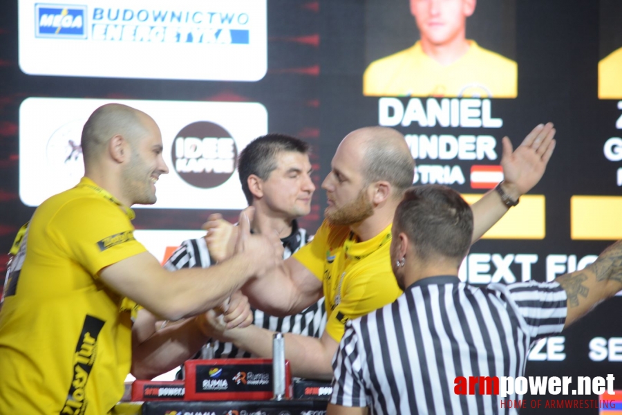 Zloty Tur 2018 - eliminations left hand # Armwrestling # Armpower.net