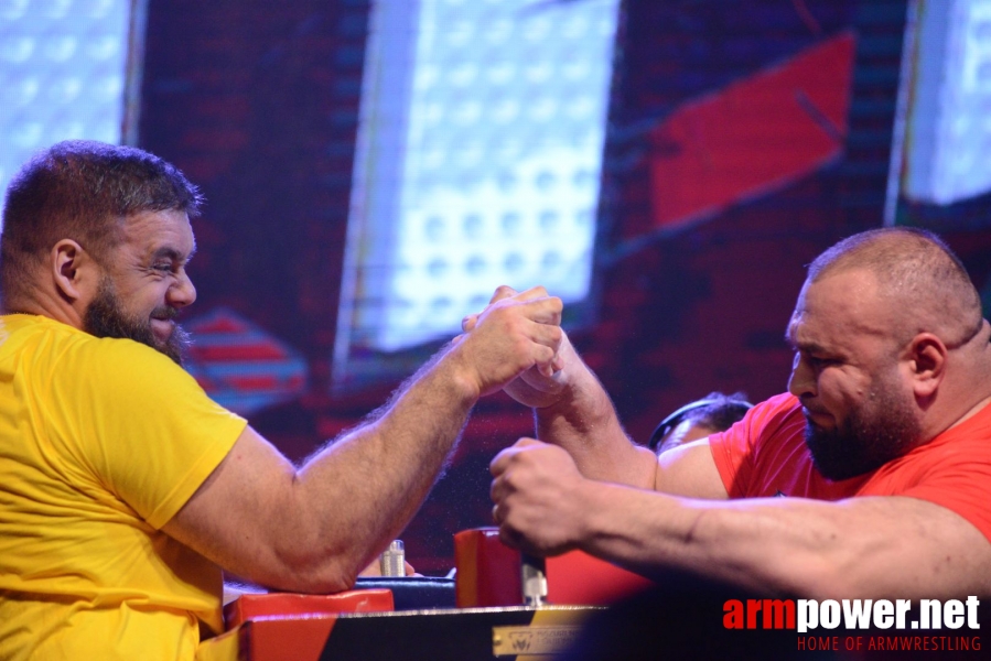 TOP-8 - Round 1 - Malaysia # Armwrestling # Armpower.net