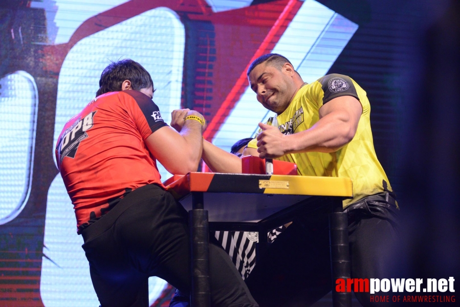 TOP-8 - Round 1 - Malaysia # Siłowanie na ręce # Armwrestling # Armpower.net