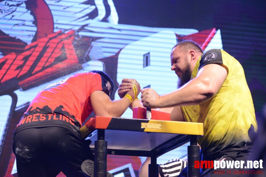 TOP-8 - Round 1 - Malaysia # Armwrestling # Armpower.net